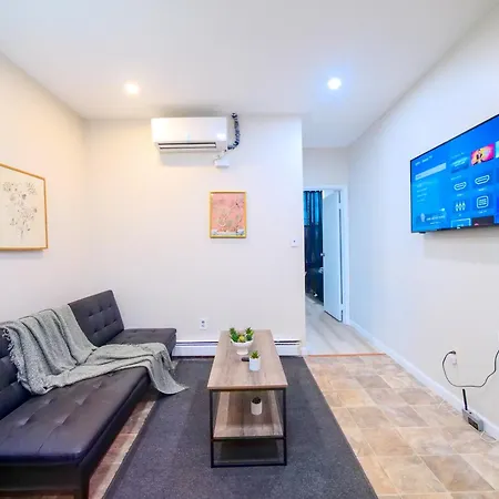 Cozy And Chic 2Br Apartment Mins To Nyc